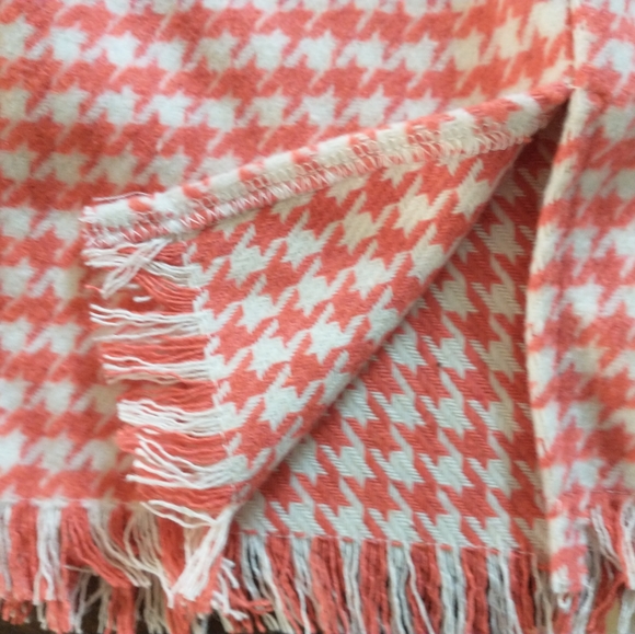 SHEIN Curve Houndstooth Skirt with Frayed Fringe, orange & white Size 1XL - Picture 3 of 5